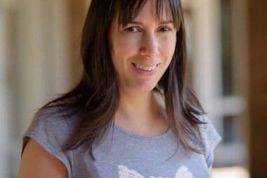 Dr Heather Browning is a panelist at Life's Speakeasy on Animal Sentience.