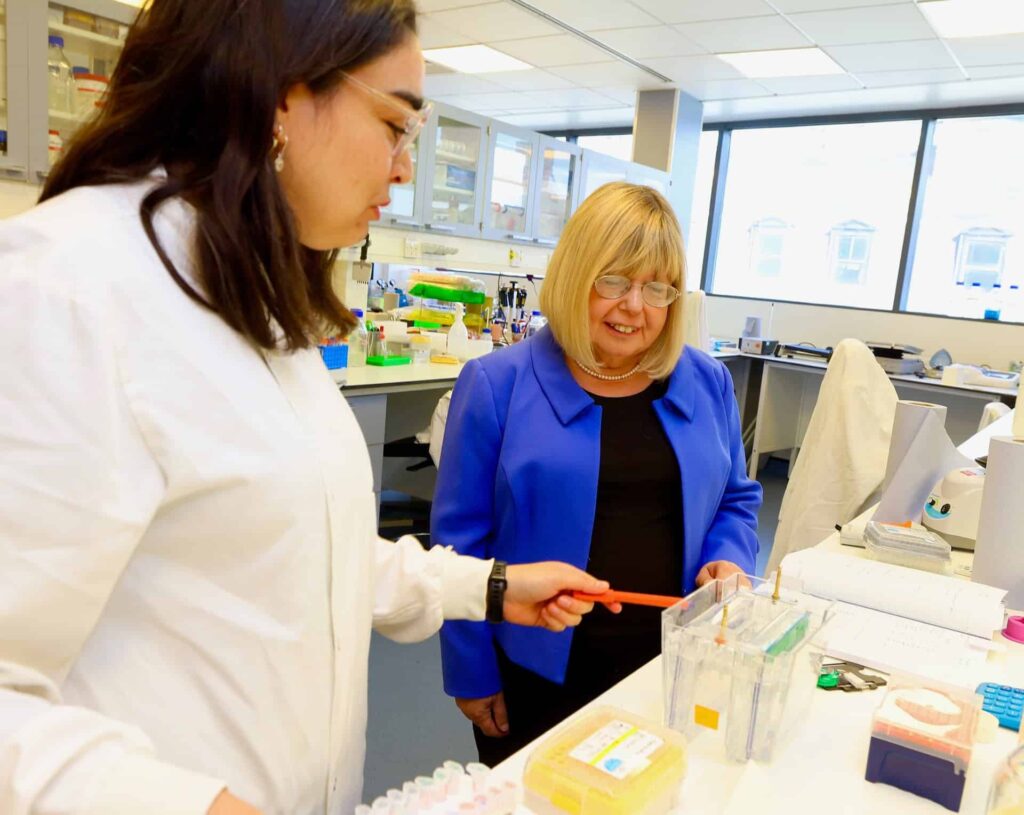 Liz Twist MP in science lab.